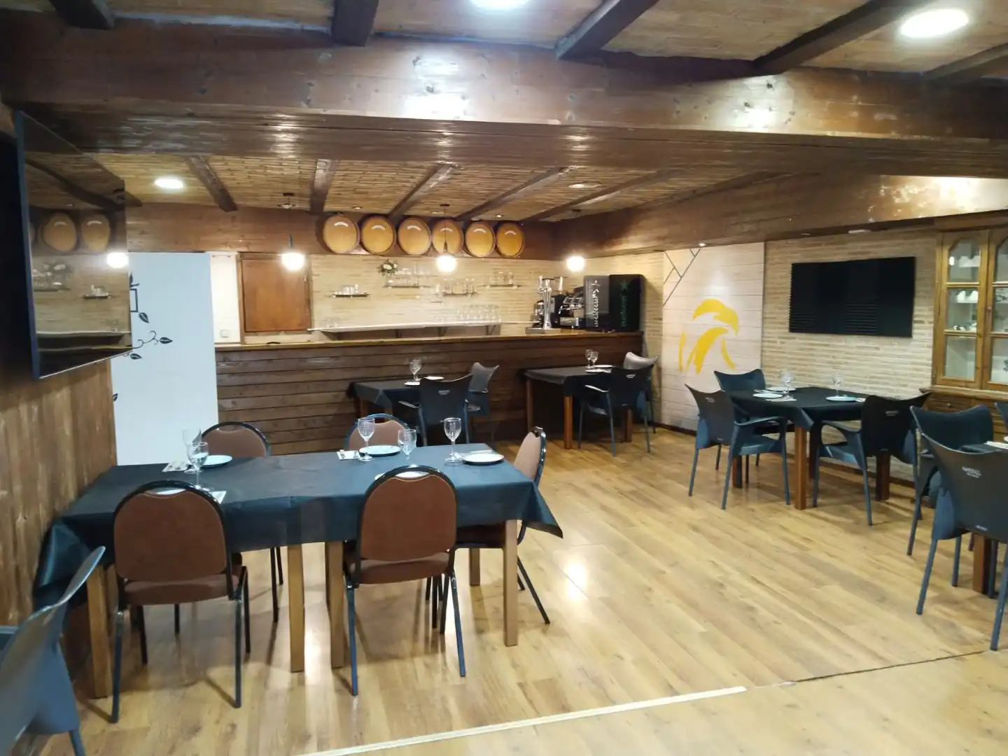 Business premises for sale in Casc Urbà, imagen 27