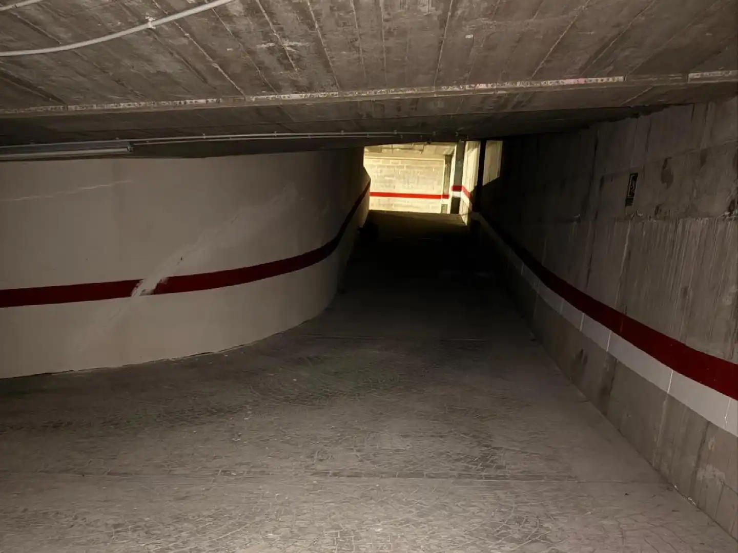 Parking de Piso en venta en Ávila con Trastero