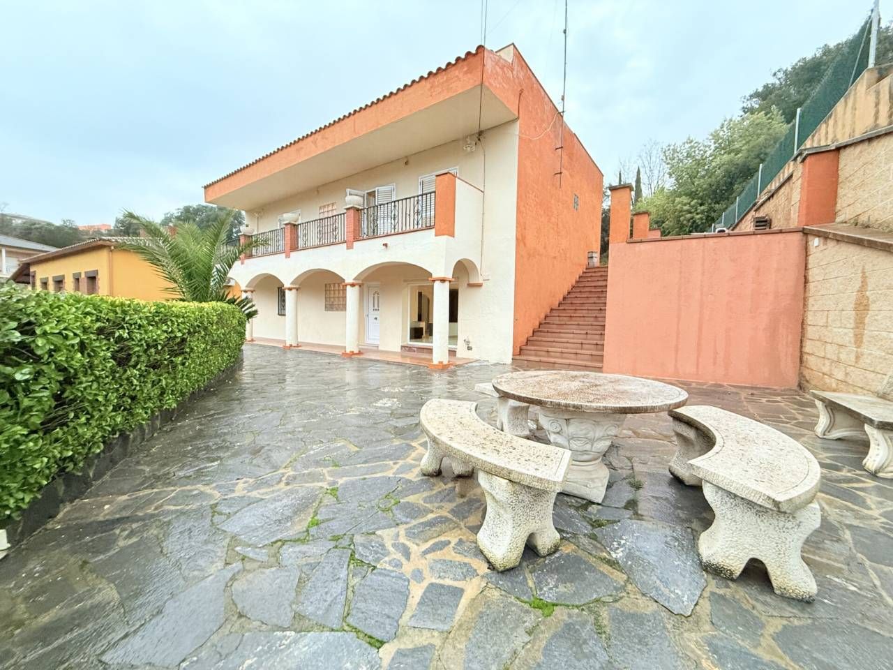 Vista exterior de Casa o xalet en venda en Riells i Viabrea amb Aire condicionat, Calefacció i Jardí privat