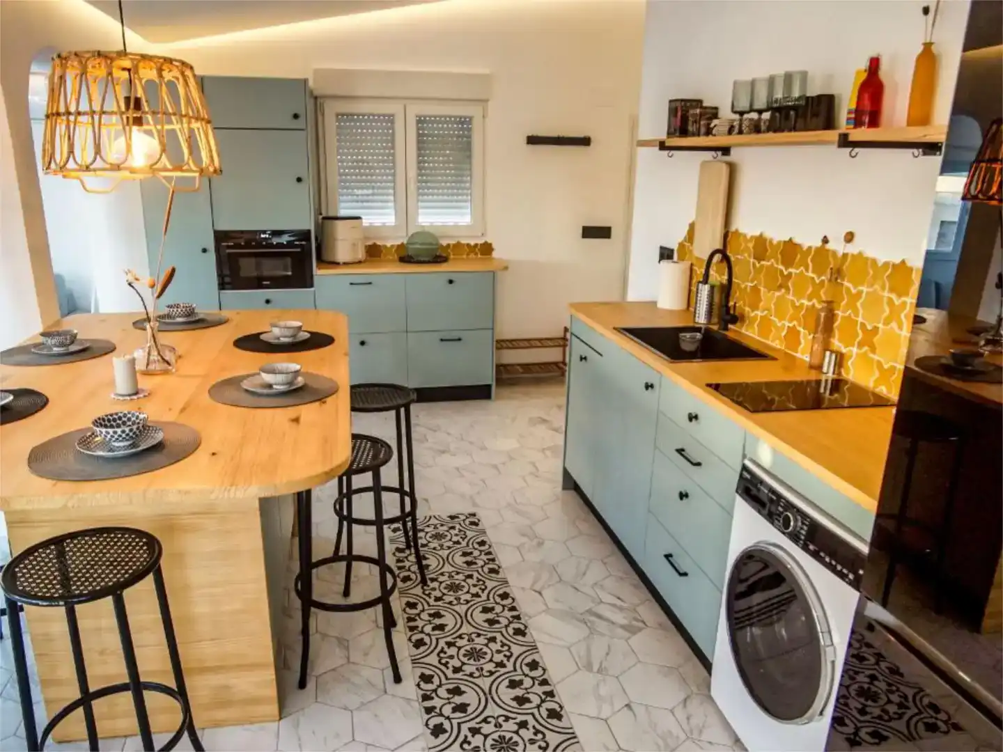 Kitchen of Flat for sale in Oliva  with Air Conditioner, Private garden and Storage room