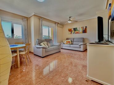 Apartament amb balcó en venda a Los Cuarteros