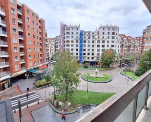 Vista exterior de Pis de lloguer en Bilbao  amb Calefacció, Terrassa i Forn