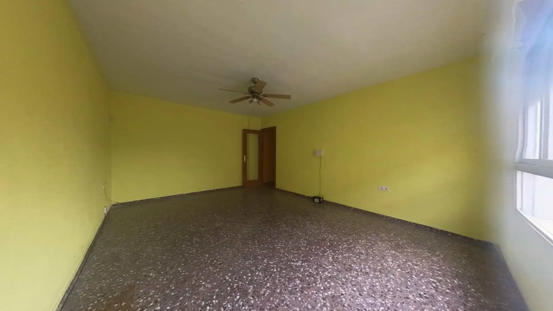 Wohnung zum Verkauf in Benigànim mit Balkon