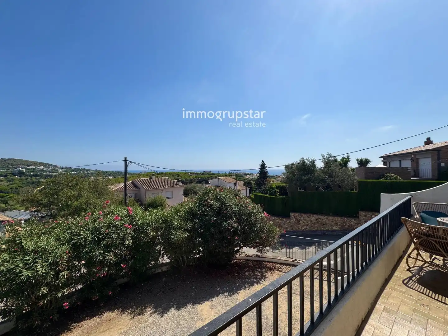 Terraced house with terrace for sale in de Narcis Monturiol, imagen 8