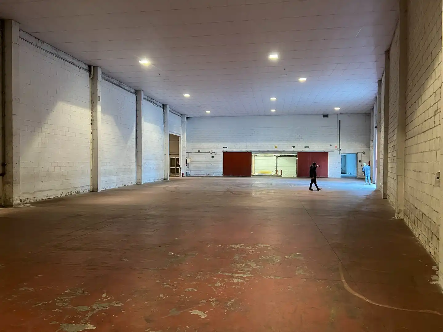 Nave industrial de alquiler en Santiago de Compostela  con Calefacción