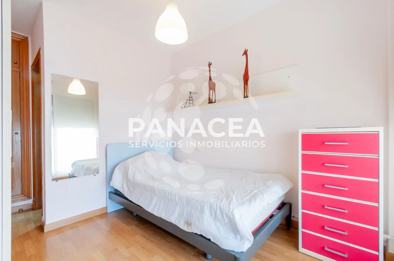 Habitación de Ático en venta en Roquetas de Mar con Aire acondicionado, Terraza y Amueblado