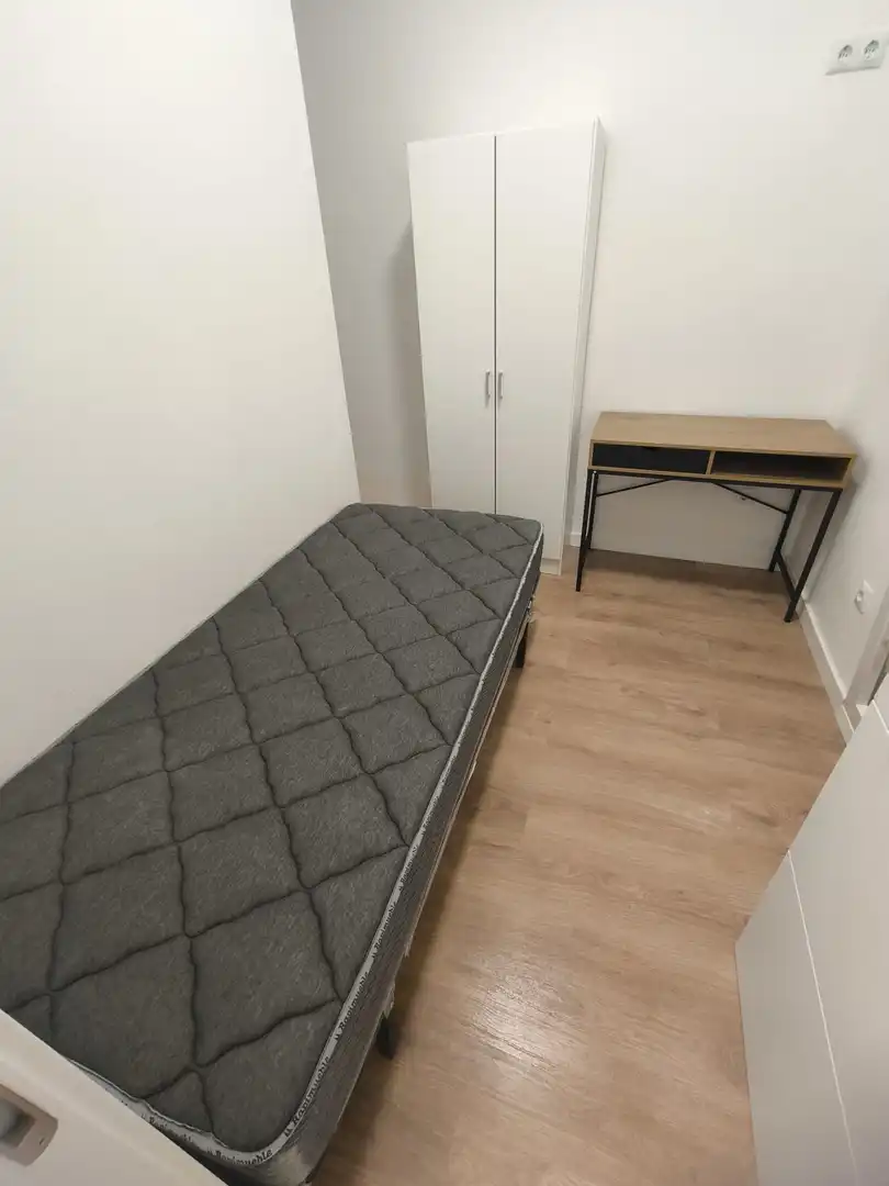 Bedroom of Flat for share in Centre - Zona Alta  