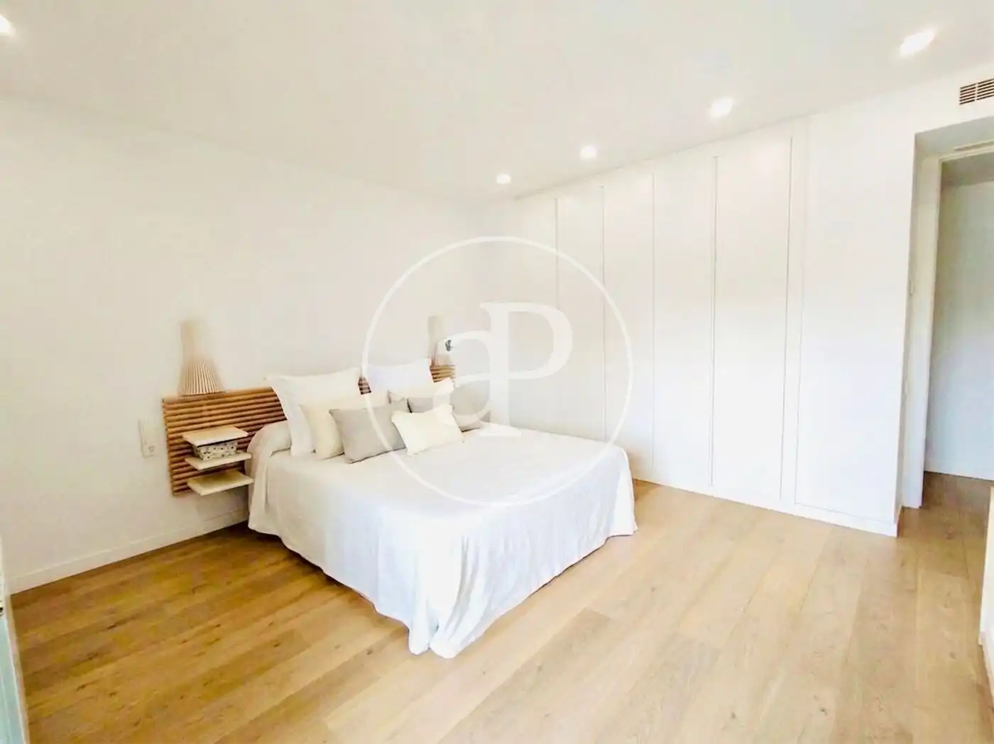 Bedroom of Flat for rent in Valencia  with Heating, Furnished and Balcony