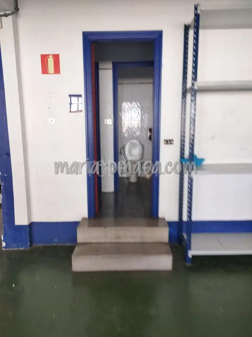 Nau industrial de lloguer a Sondika, Sondika