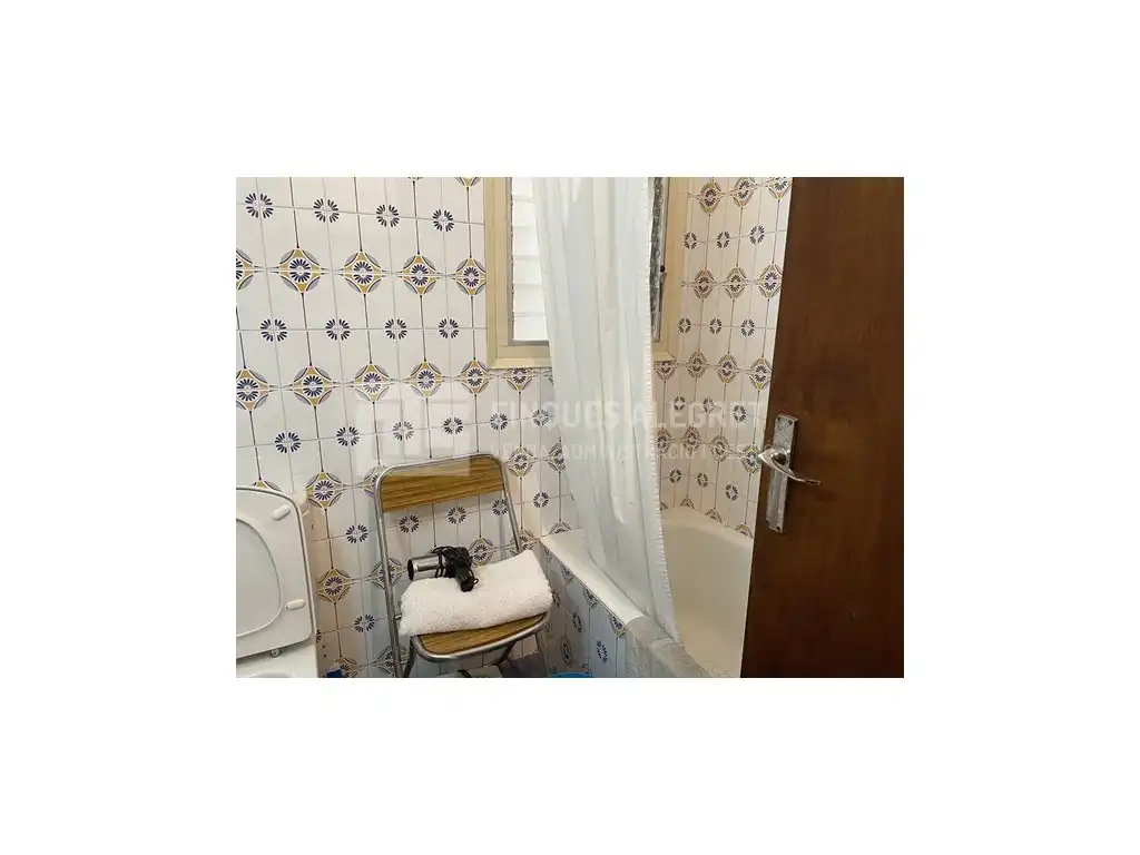 Baño de Piso en venta en La Pobla de Segur con Calefacción y Balcón