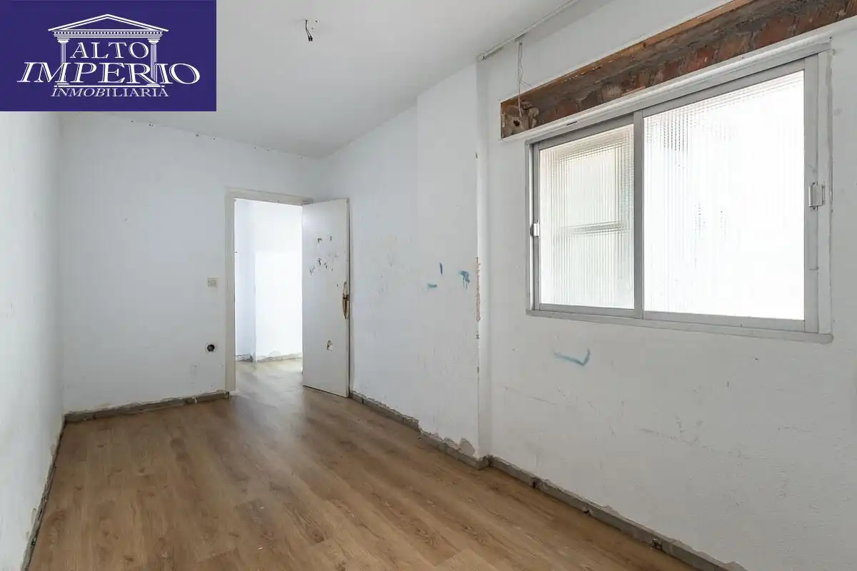 Piso en venta en Granada con Terraza