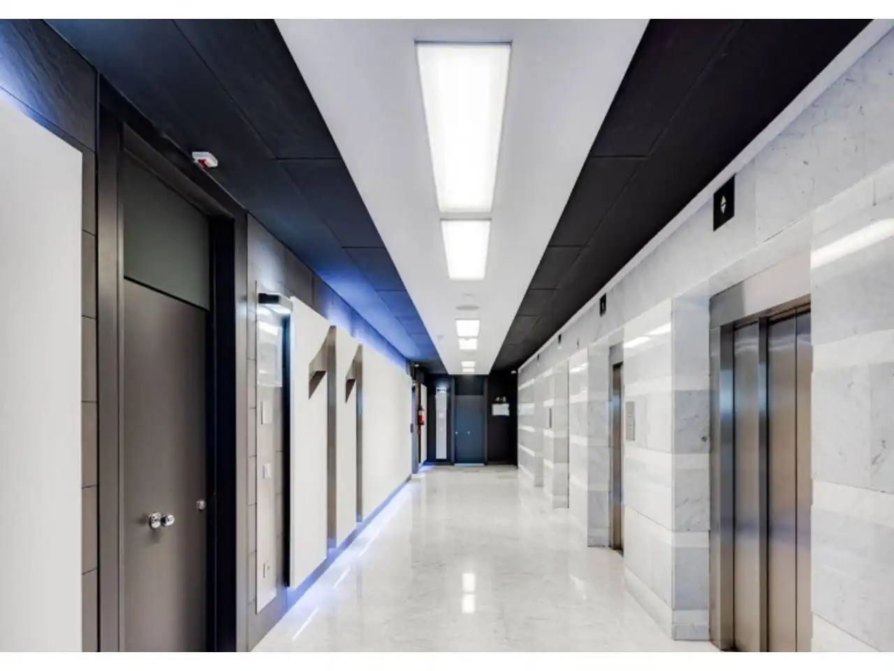 Büro zur Miete in Madrid mit Klimaanlage, Heizung und Alarm