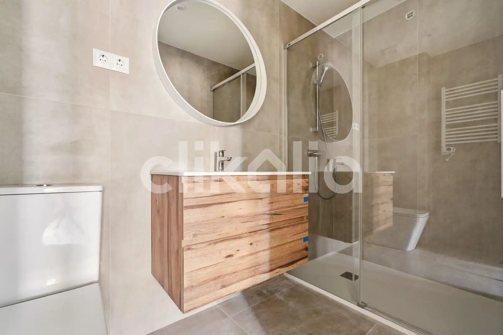 Baño de Piso en venta en Madrid con Aire acondicionado, Calefacción y Terraza