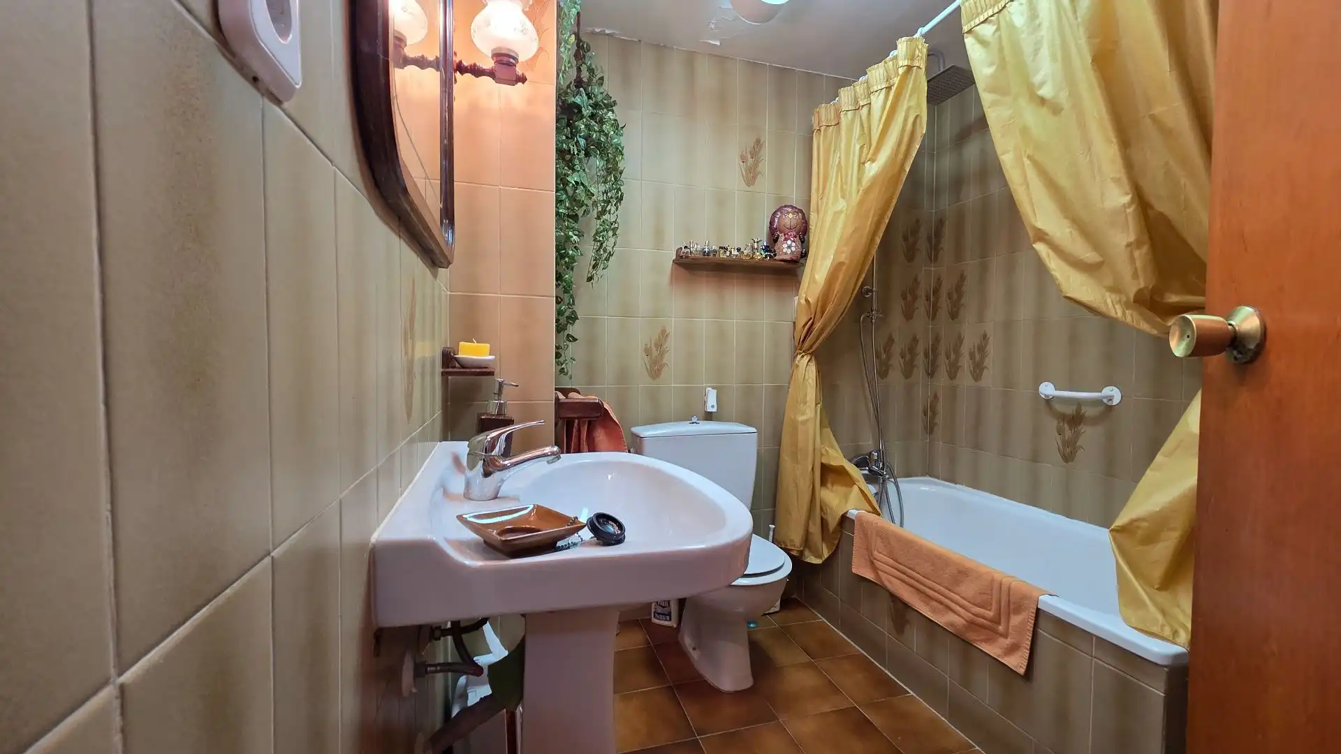 Baño de Piso en venta en Calafell con Aire acondicionado, Calefacción y Terraza