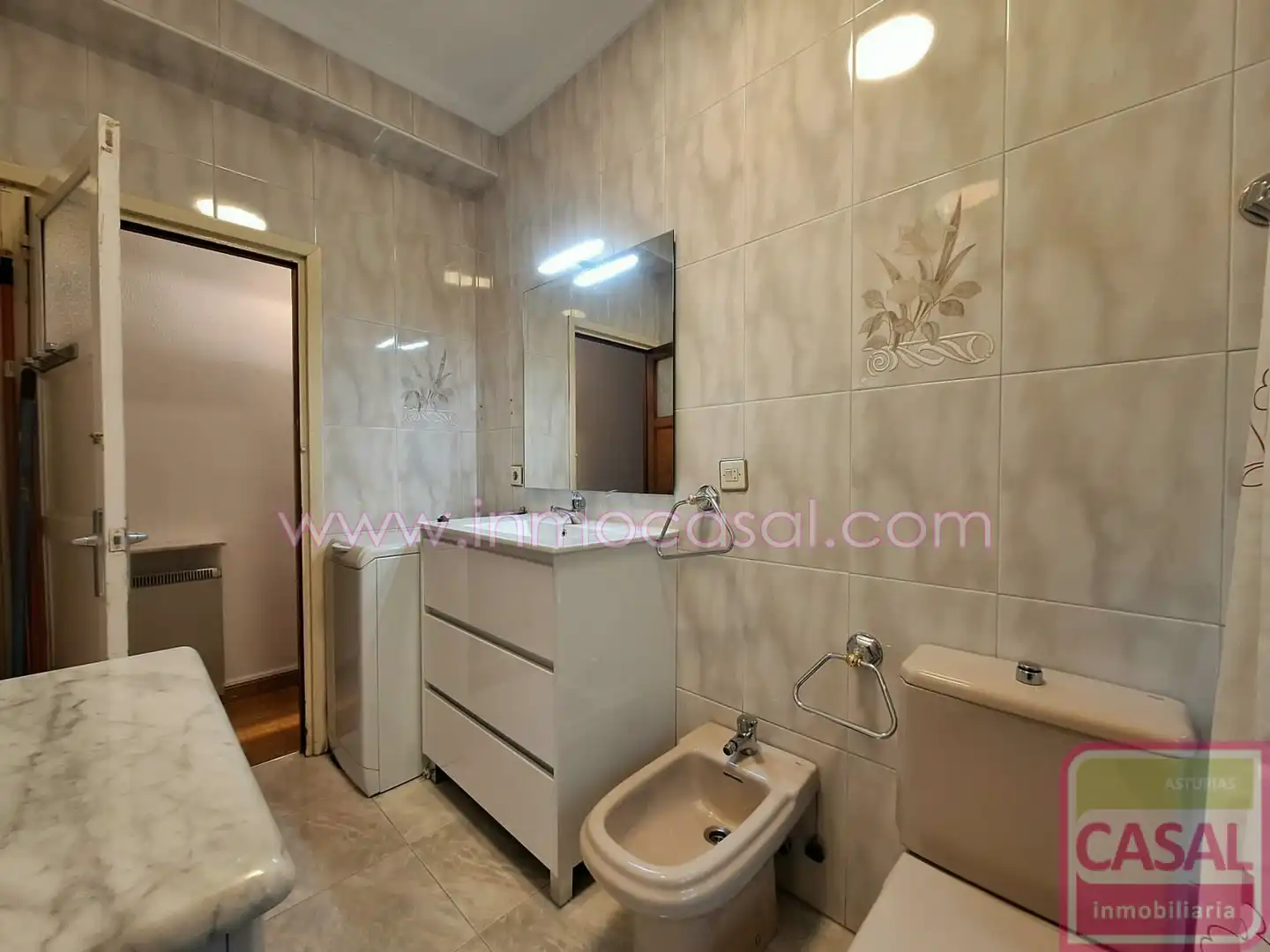 Bathroom of Flat for rent in Mieres (Asturias)  with Heating, Terrace and Furnished