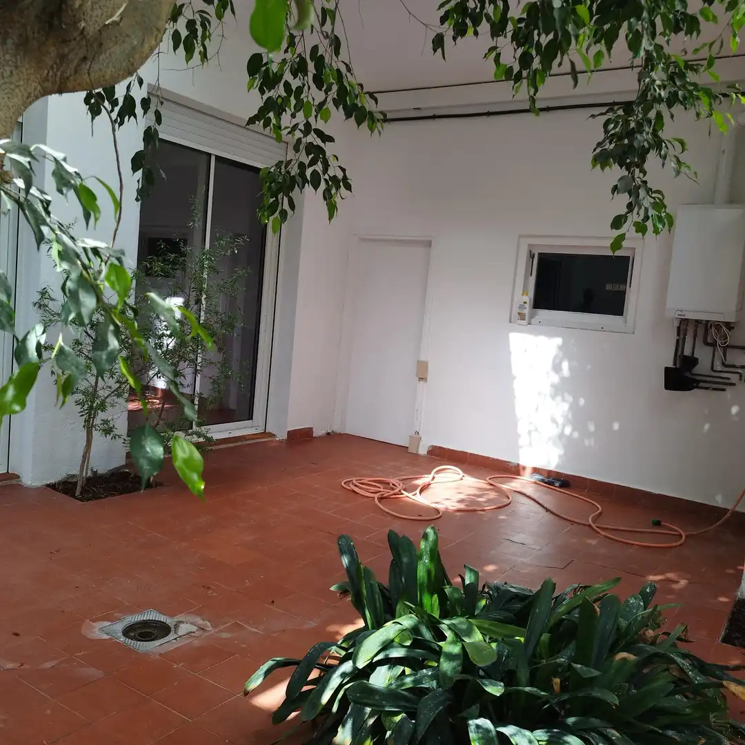 Ground floor for rent in Badalona  with Heating and Parquet flooring