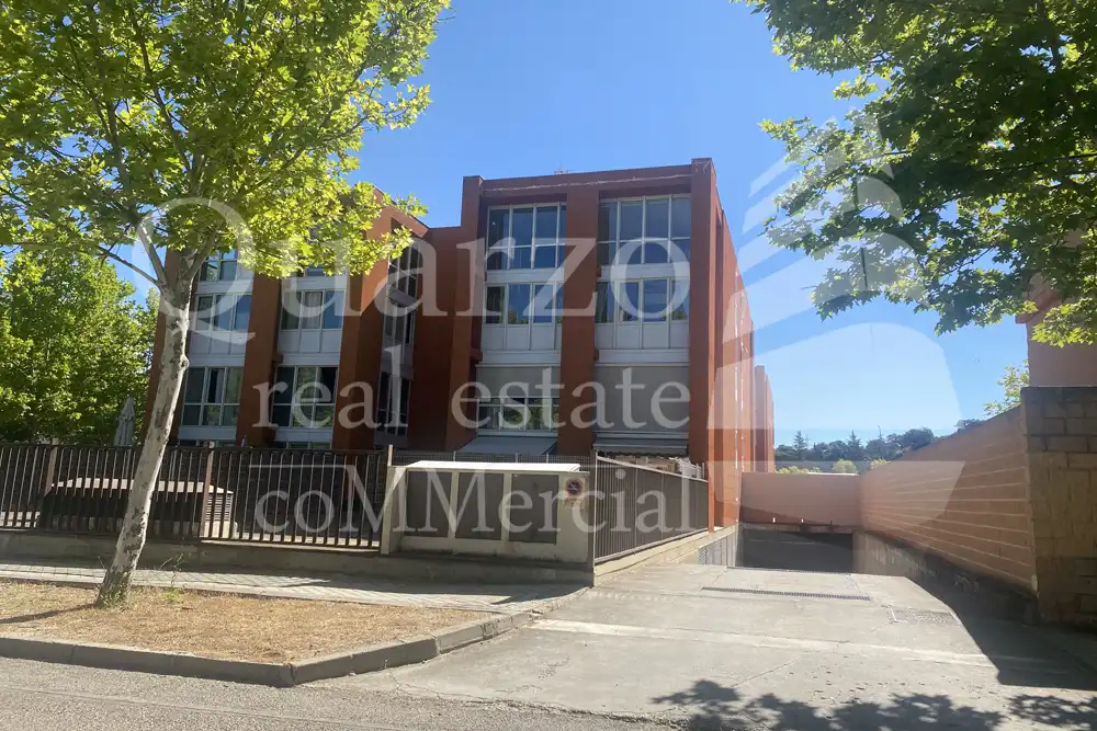 Individual for sale in Calle de la Calera, imagen 2