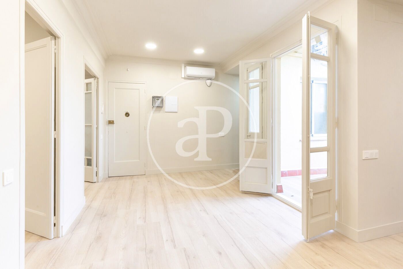 Piso en venta en  Barcelona Capital con Aire acondicionado, Calefacción y Balcón