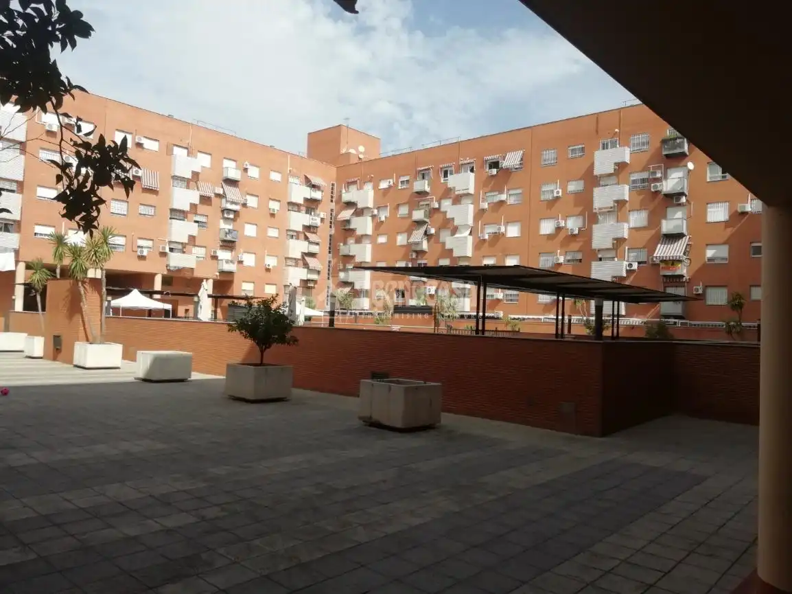 Exterior view of Flat for sale in Sevilla  with Air Conditioner, Heating and Storage room