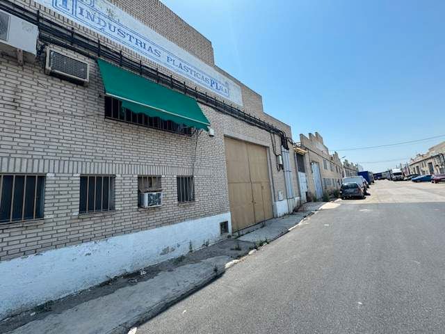 Vista exterior de Nau industrial en venda en Torrejón de la Calzada