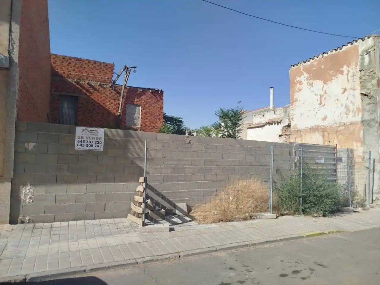 Terreny rústic en venda a Calle Prensa