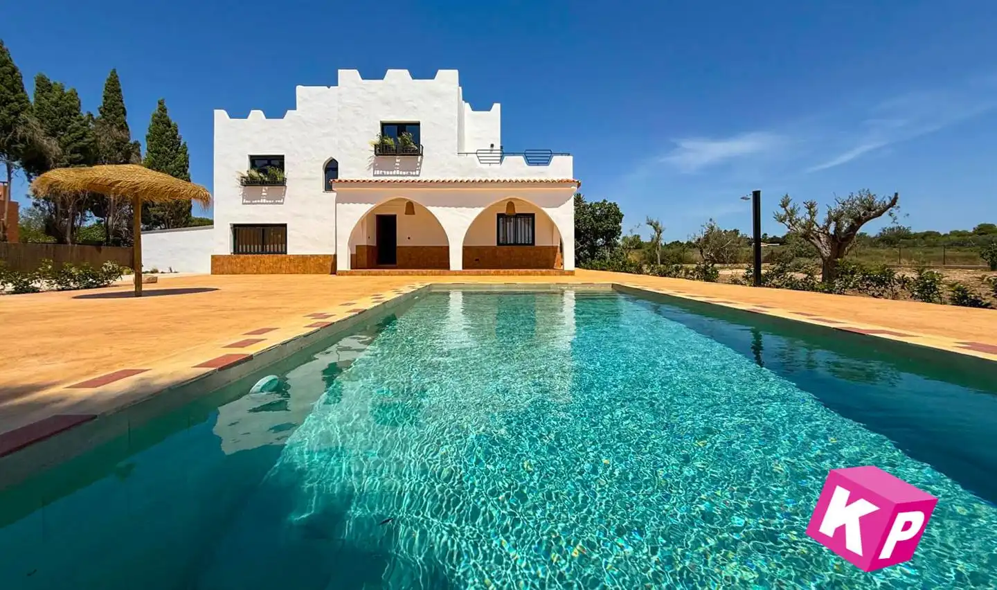 Casa con piscina en venta en Partida Valverde Alto, imagen 2
