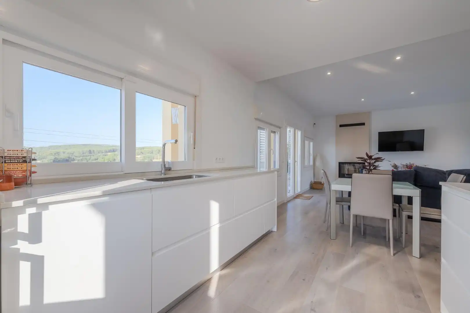 Cocina de Casa o chalet en venta en Bàscara con Aire acondicionado, Jardín privado y Parquet