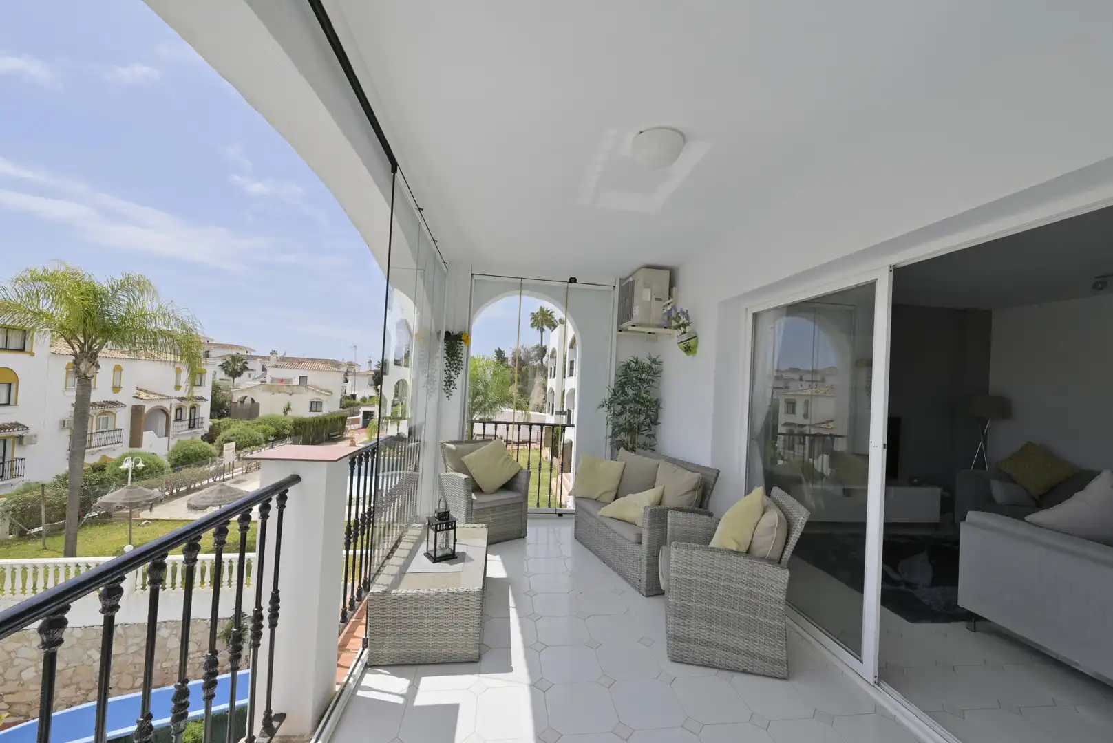 Terrasse von Wohnungen zum Verkauf in Mijas mit Klimaanlage, Terrasse und Schwimmbad