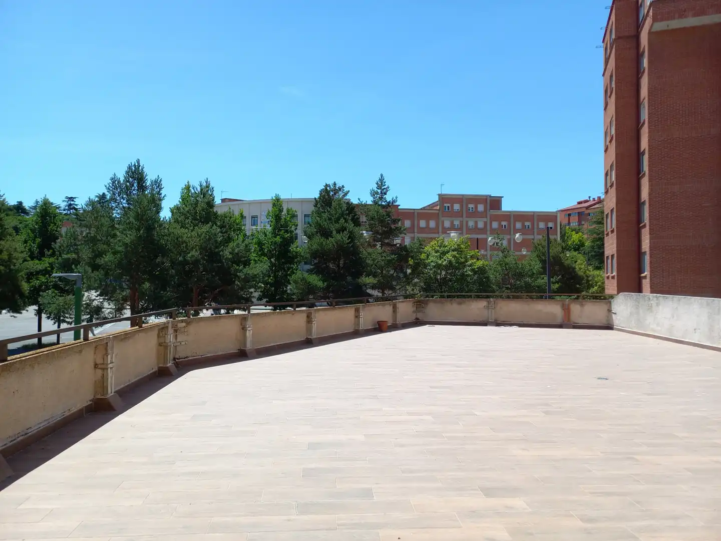 Terrassa de Pis en venda en Burgos amb Calefacció, Terrassa i Traster