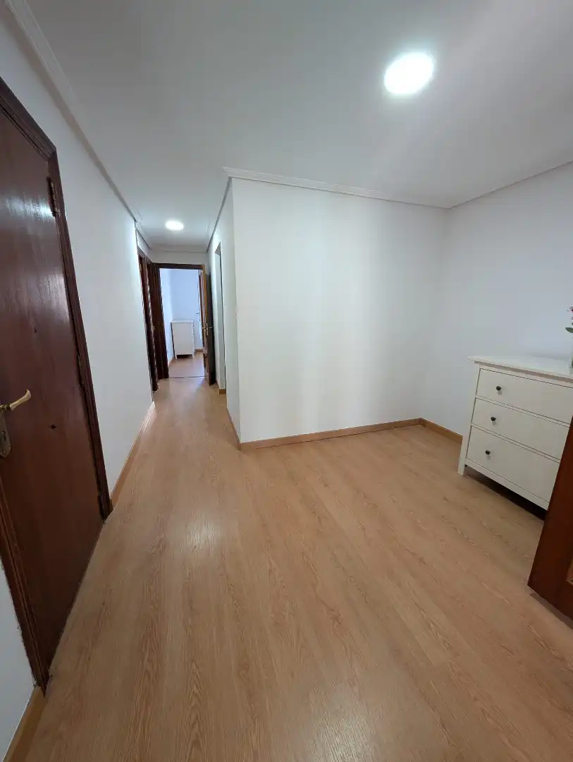 Appartamento con balcone in affitto a Calle Guevara, imagen 8
