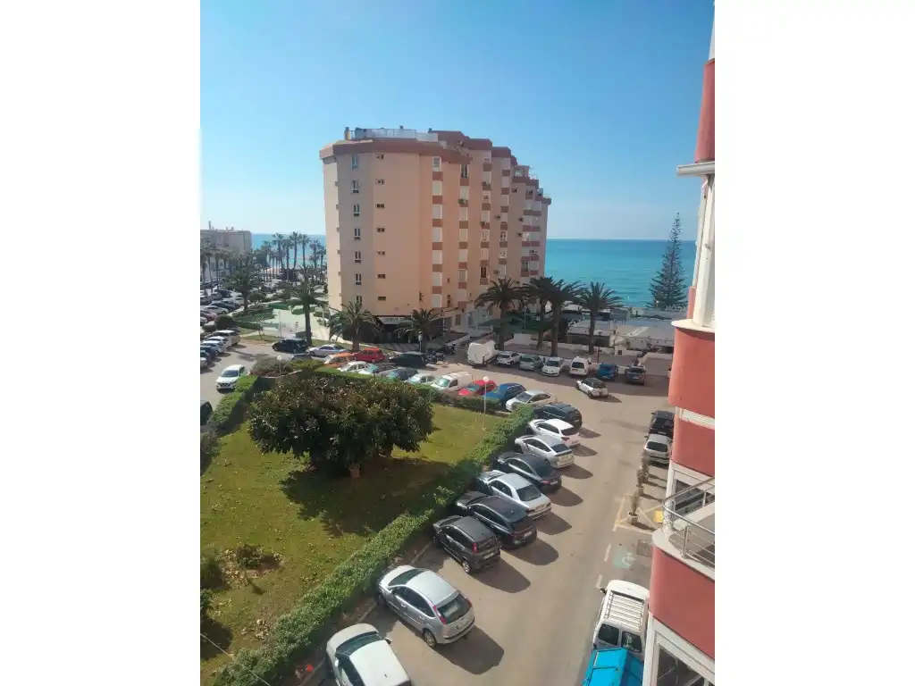 Vista exterior de Apartament en venda en Torrox amb Terrassa, Piscina i Moblat