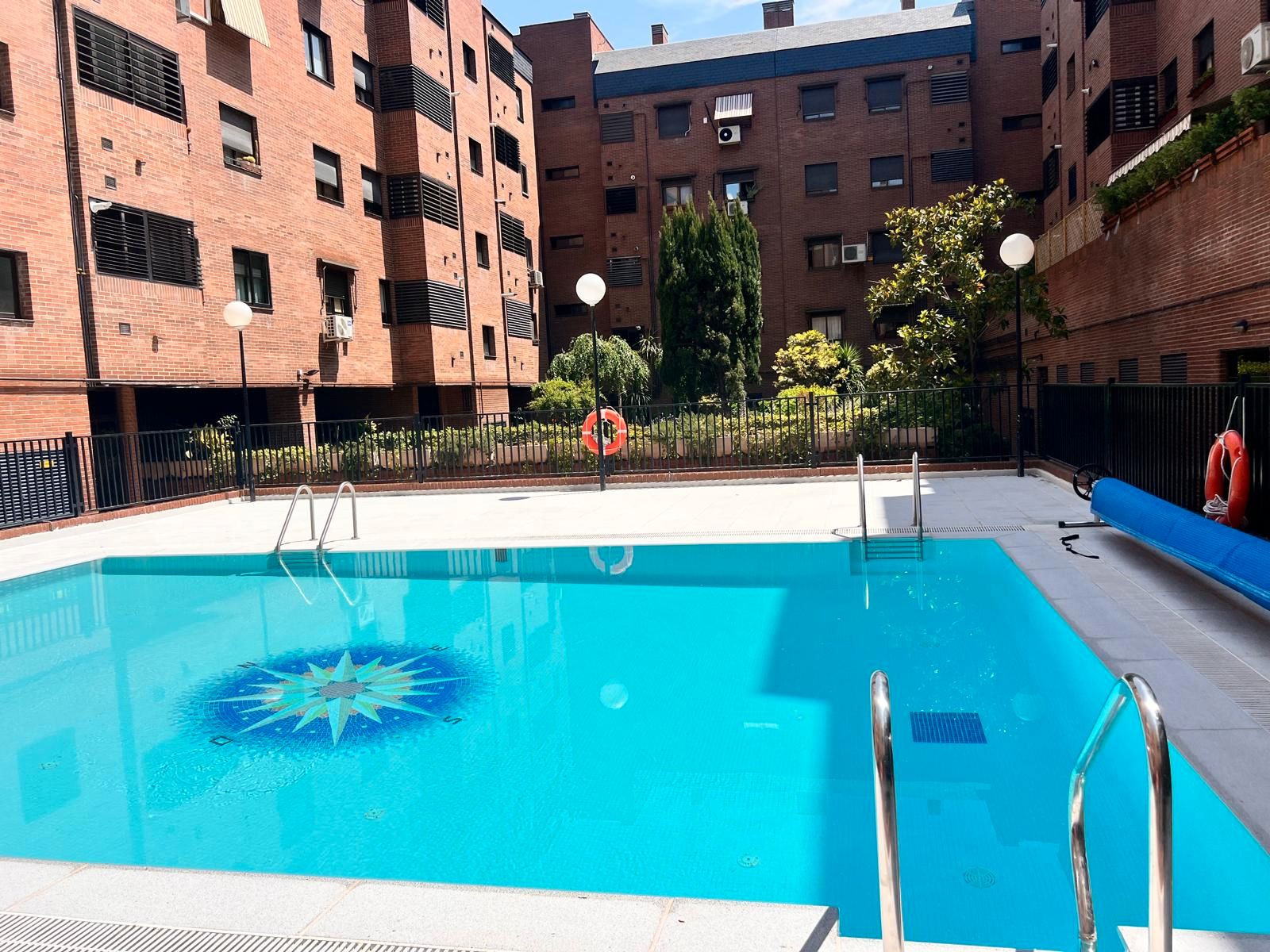 Swimming pool of Flat for sale in  Madrid Capital  with Storage room and Community pool