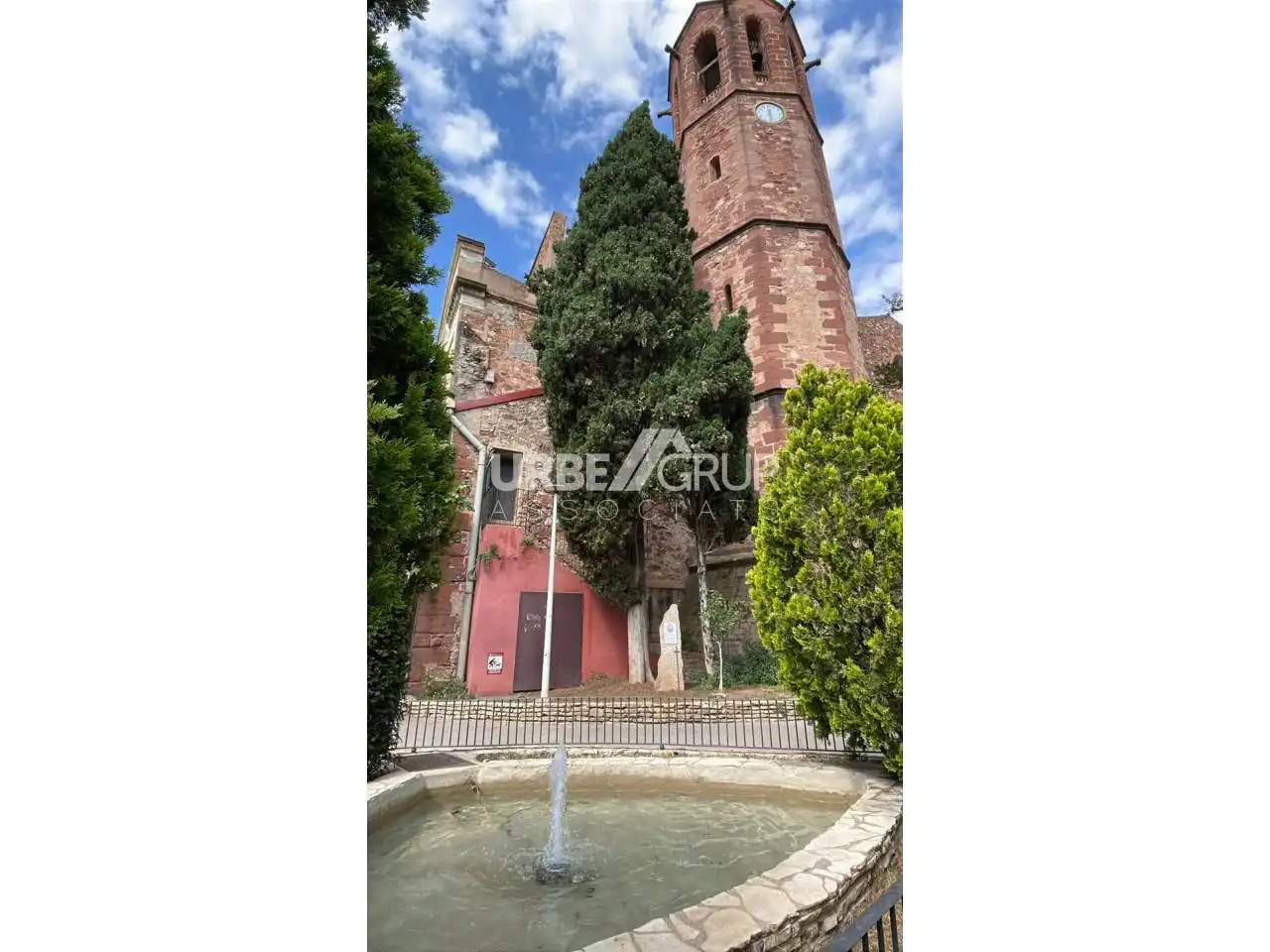Exterior view of Flat for sale in Sant Andreu de la Barca  with Heating, Terrace and Storage room