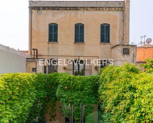 Vista exterior de Casa o xalet en venda en El Masnou amb Aire condicionat, Calefacció i Jardí privat