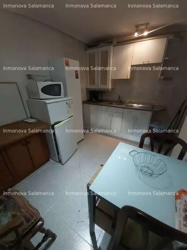 Kitchen of Apartments for rent in Salamanca  with Heating and Furnished