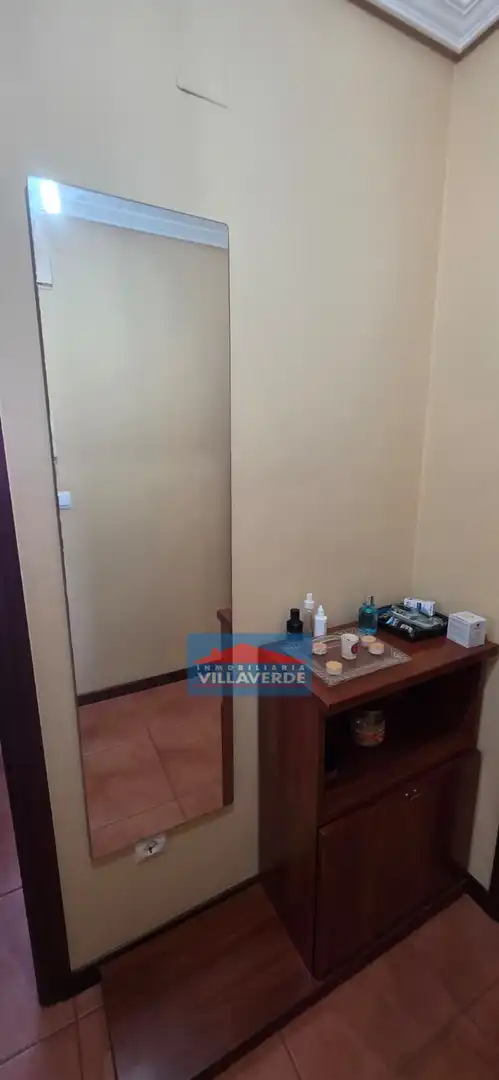 Piso en venta en Cangas  con Calefacción, Trastero y Amueblado