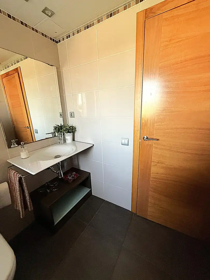 Bathroom of Attic for sale in Valls  with Air Conditioner, Heating and Private garden