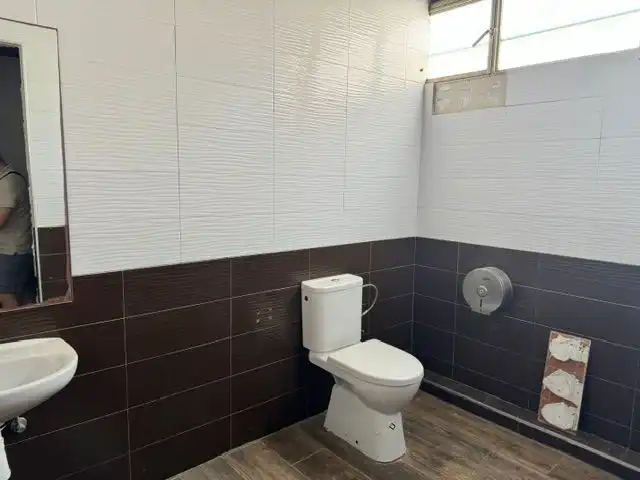 Bathroom of Commercial properties for rent in Palafrugell