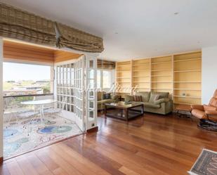 Sala d'estar de Àtic en venda en  Barcelona Capital amb Aire condicionat, Calefacció i Terrassa