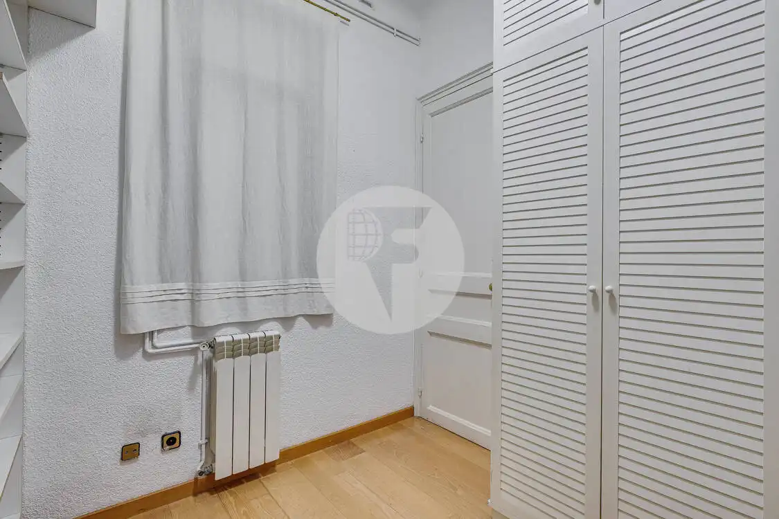 Dormitori de Pis en venda en Barcelona amb Aire condicionat, Calefacció i Balcó