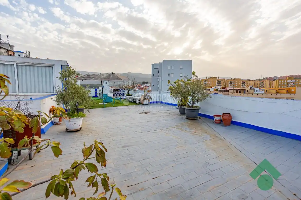 Terrace of Flat for sale in Algeciras  with Terrace, Storage room and Furnished