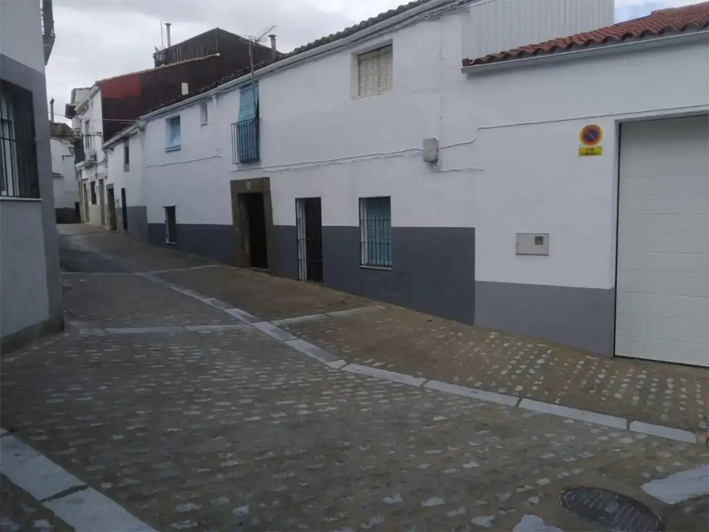 Vista exterior de Finca rústica en venta en Montánchez con Jardín privado, Trastero y Amueblado