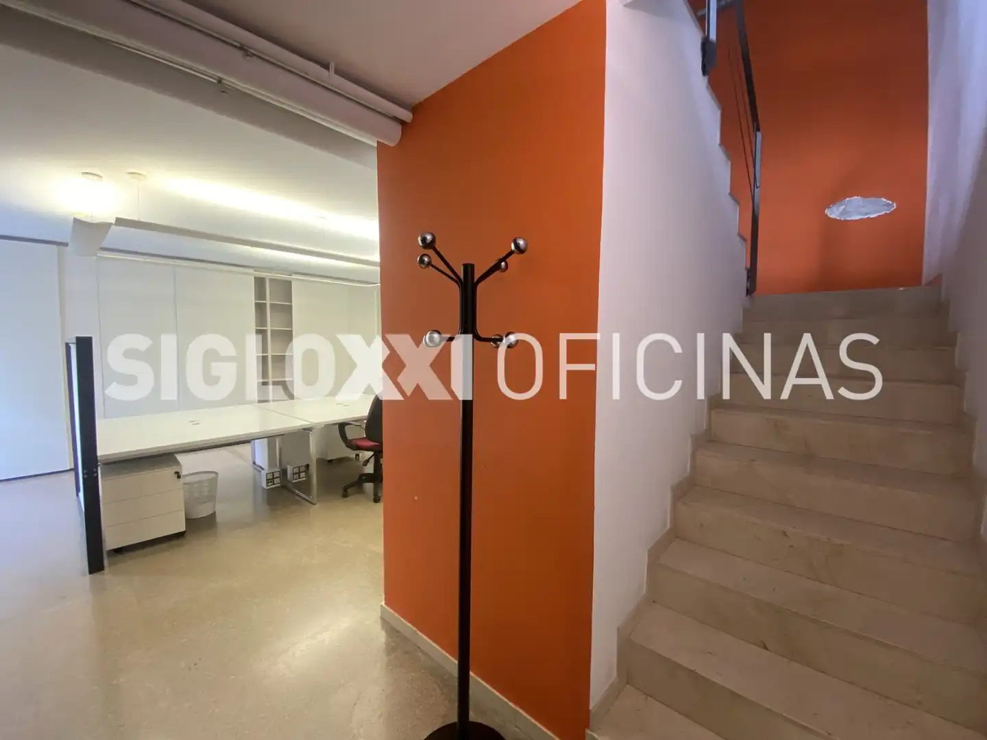 Büro zur Miete in Barcelona mit Klimaanlage, Heizung und Möbliert