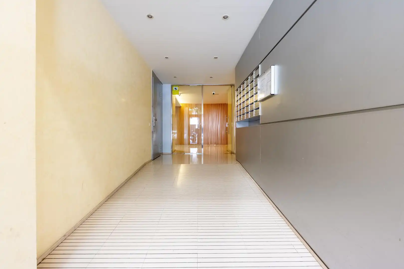 Piso en venta en Barcelona con Calefacción y Terraza