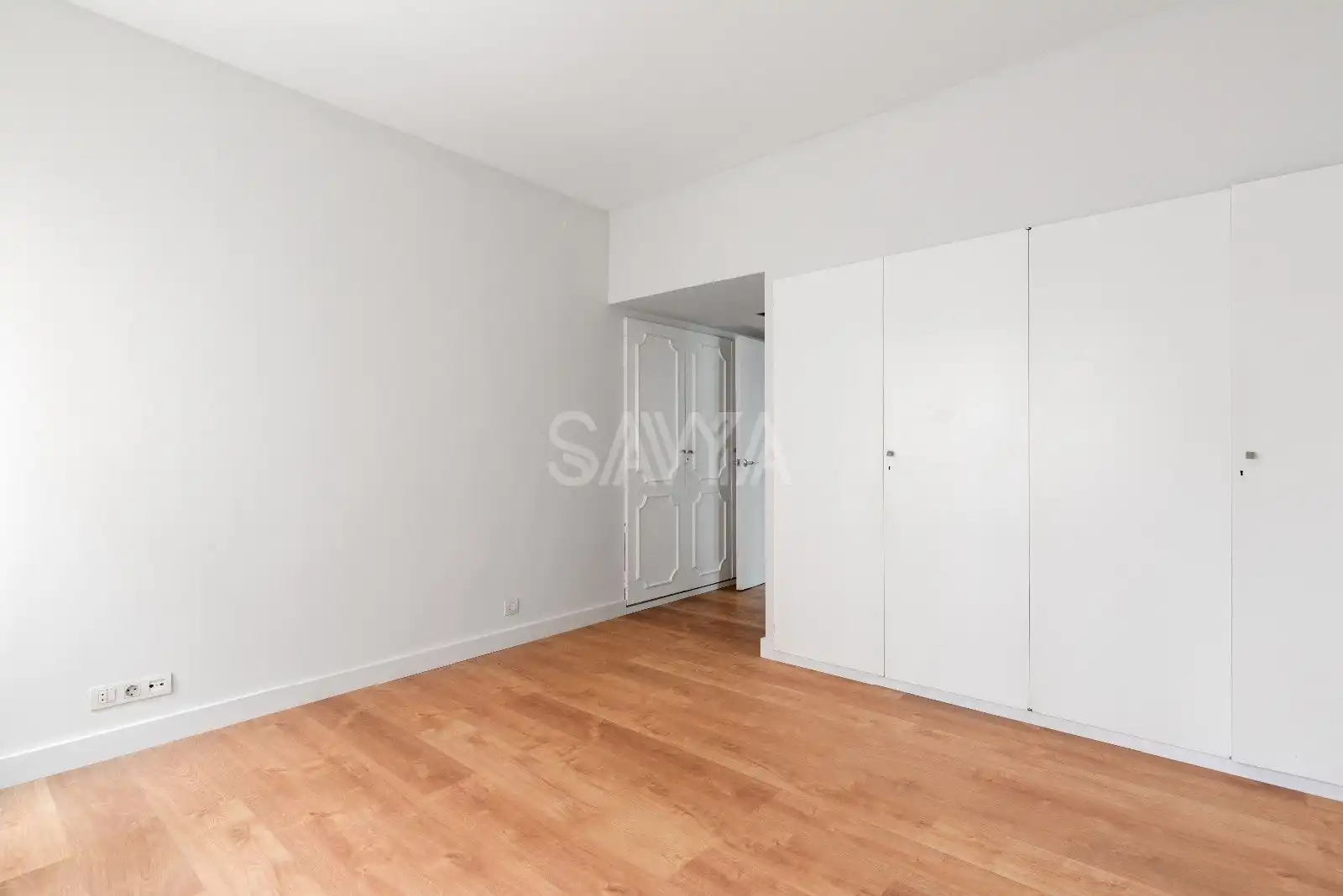 Schlafzimmer von Wohnung zum Verkauf in Barcelona mit Klimaanlage, Parkett und Terrasse