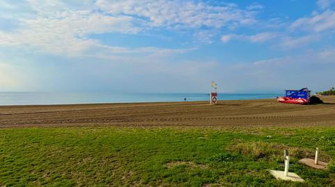 Foto 4 de Piso en venta en Calle Avenida de las Palmeras, La Cala del Moral, Málaga