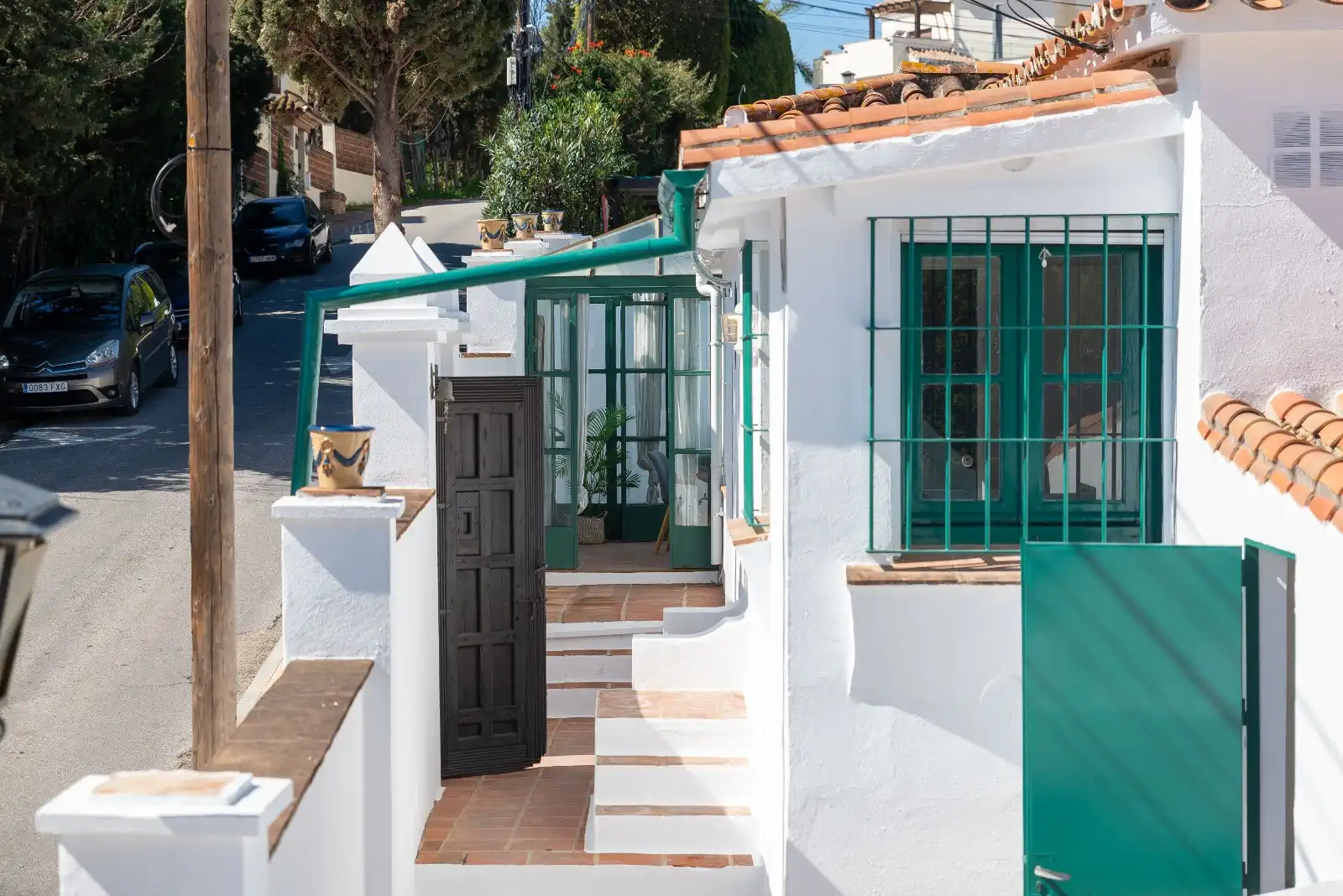 Vista exterior de Casa o chalet en venta en Marbella con Aire acondicionado, Calefacción y Jardín privado