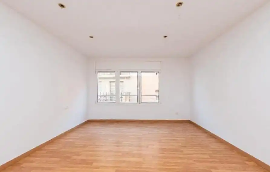 Habitación de Piso en venta en Badalona