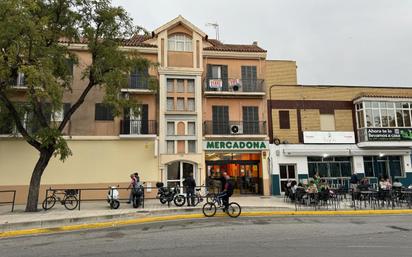 Vista exterior de Pis en venda en Utrera