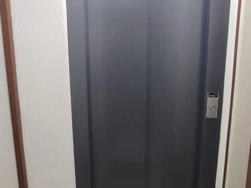 Flat with lift for sale in Carrer de la Conca de Tremp 110, imagen 2